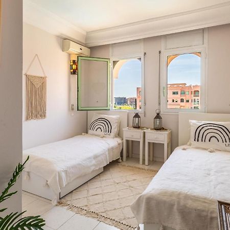 Charming 2-Bed Oasis Pool View Apartment Marrakesh Ngoại thất bức ảnh