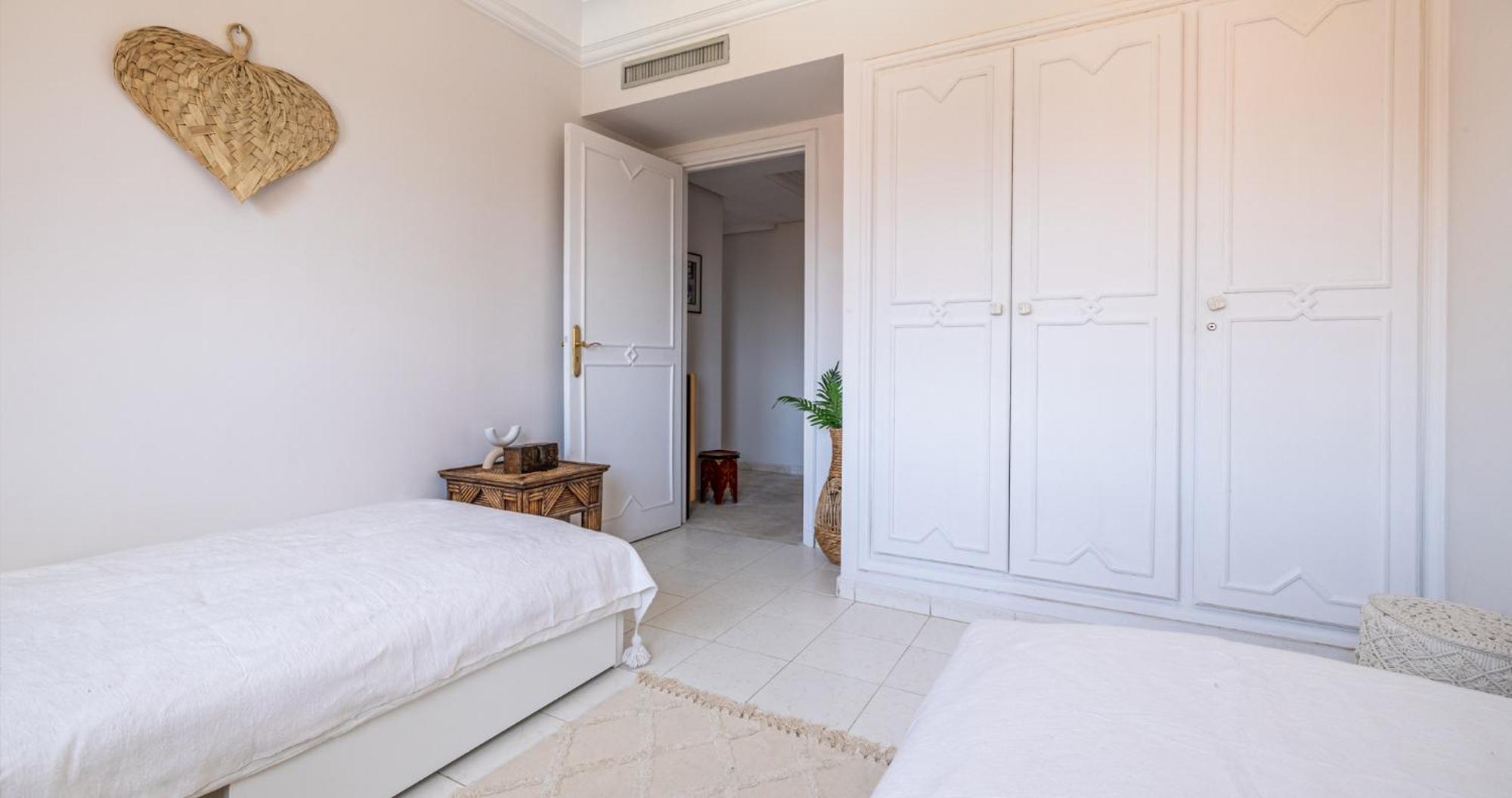 Charming 2-Bed Oasis Pool View Apartment Marrakesh Ngoại thất bức ảnh
