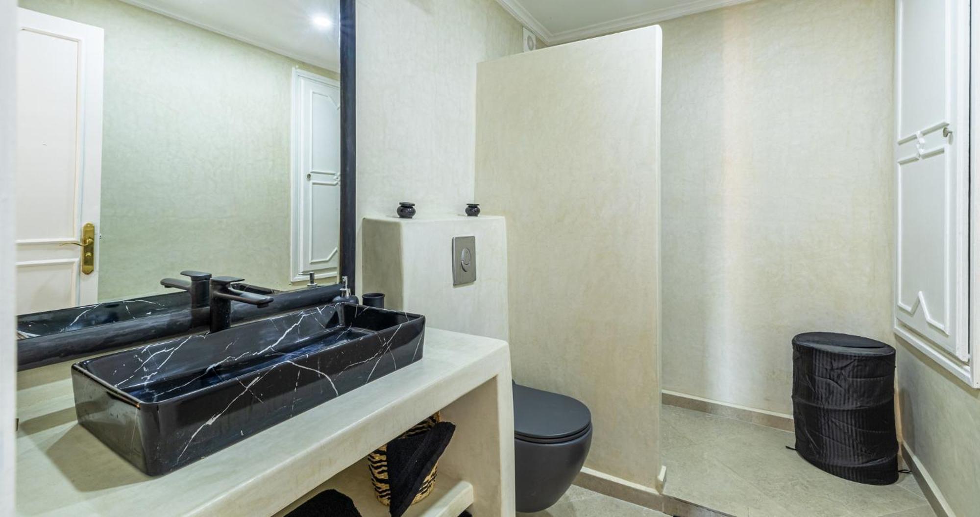 Charming 2-Bed Oasis Pool View Apartment Marrakesh Ngoại thất bức ảnh
